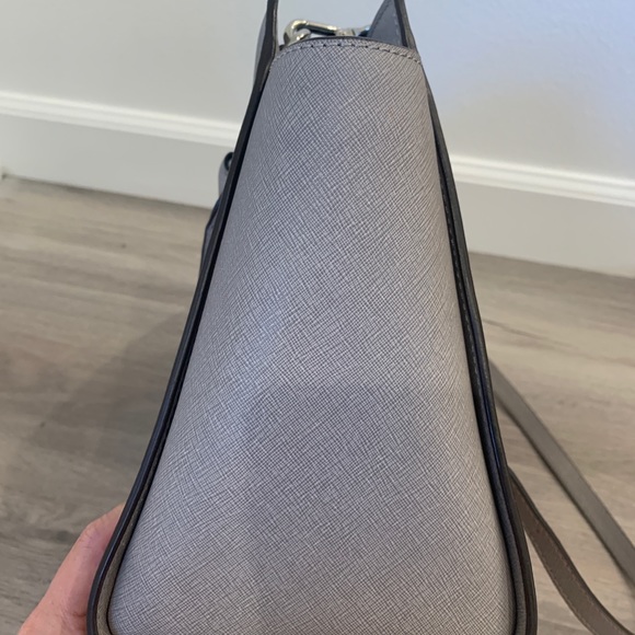 Michael Kors Medium Selma in Grey - Picture 7 of 10